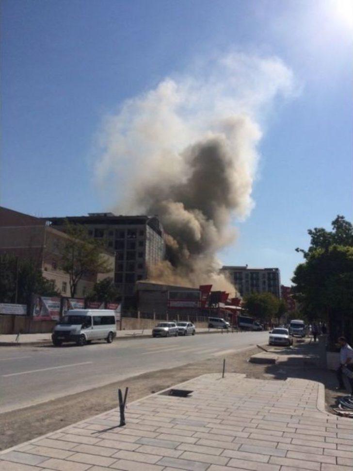 Düğün Salonunda Korkutan Yangın G2