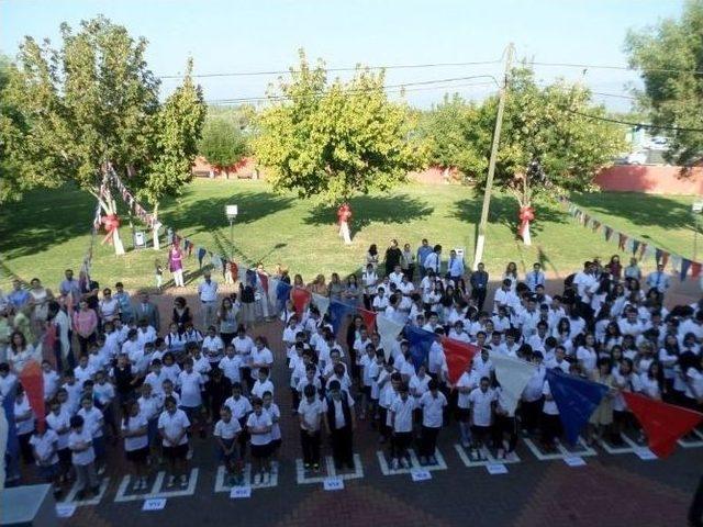 Bahçeşehir Koleji’nde 2014-2015 Öğrenim Yılı Coşkusu