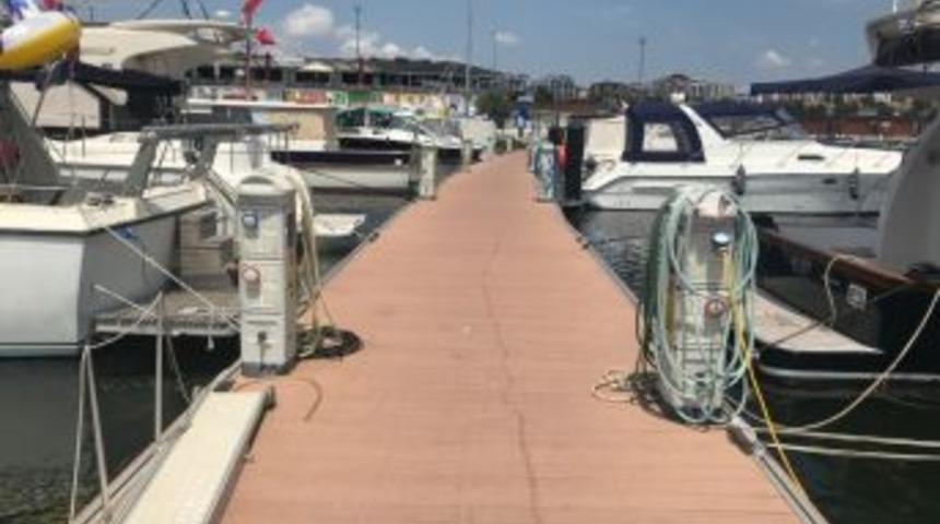 Burhaniye&rsquo;de Yat Limanı Yenileniyor