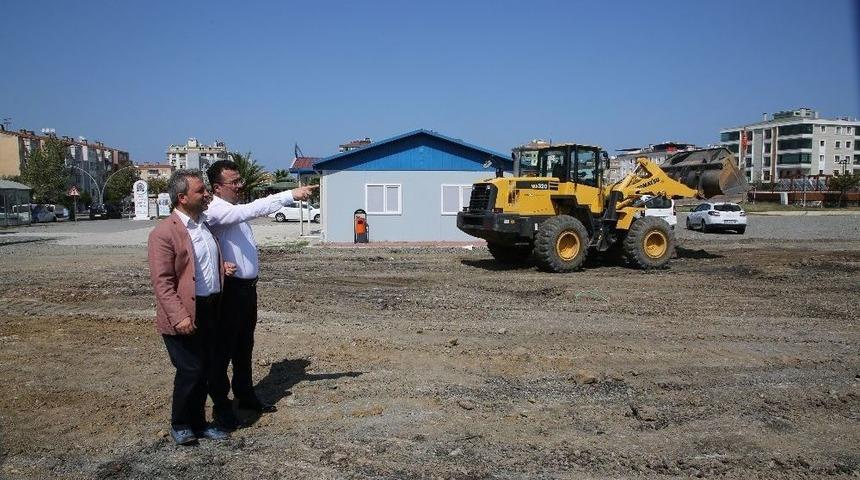 Atakum Kent Meydanı İçin İlk Kazma Vuruldu