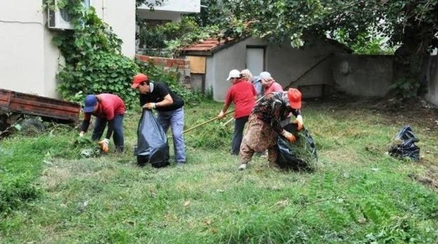 Tekirdağ&rsquo;da Mezarlıklar Bayram Ziyaretlerine Hazırlanıyor