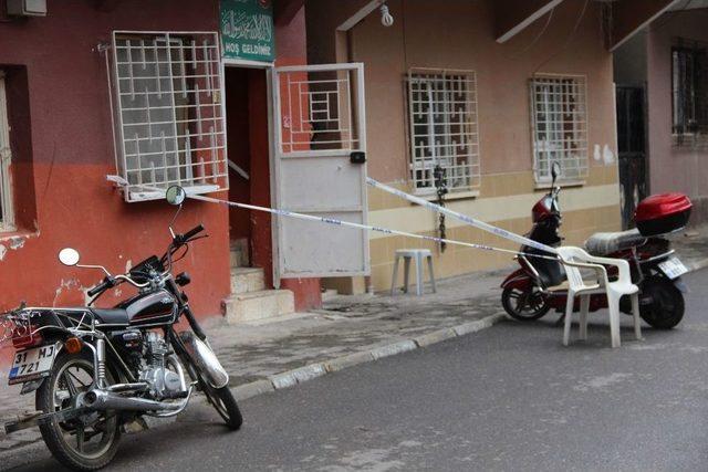 Eşini Vurduktan Sonra Başına Ateş Etti