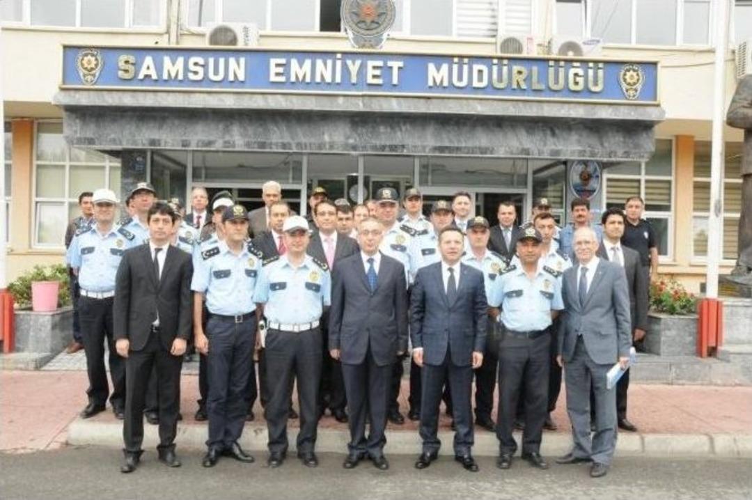 Vali Aksoy&rsquo;dan Veda Ziyaretleri