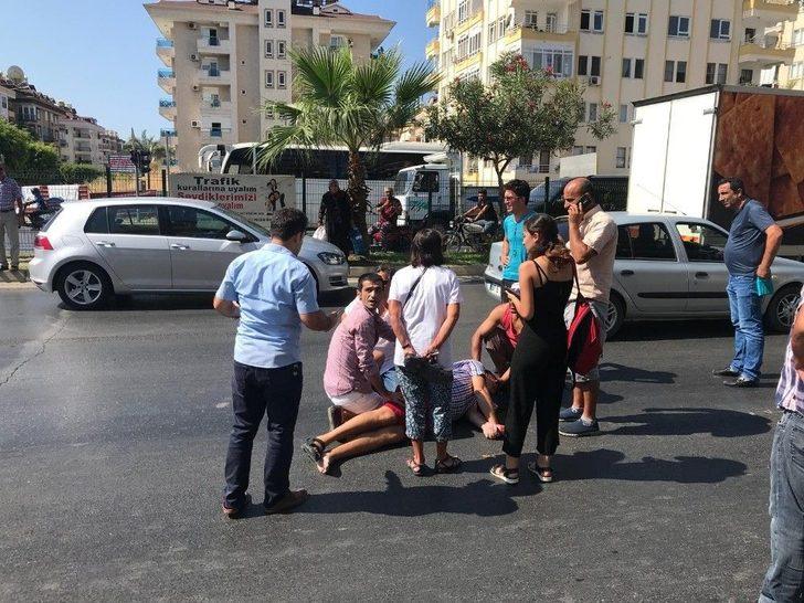 Otobüsün Çarptığı Norveçli Turist Ağır Yaralandı G2