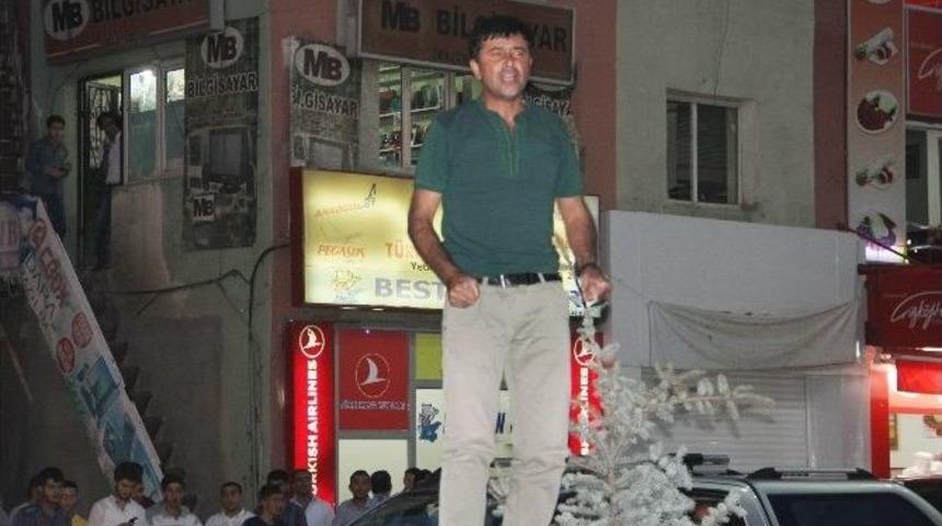 Hakkarili Gençten “okulları Yakmayın” Tepkisi