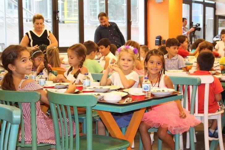 İlk Ders Gününde Operalı Sürpriz G2