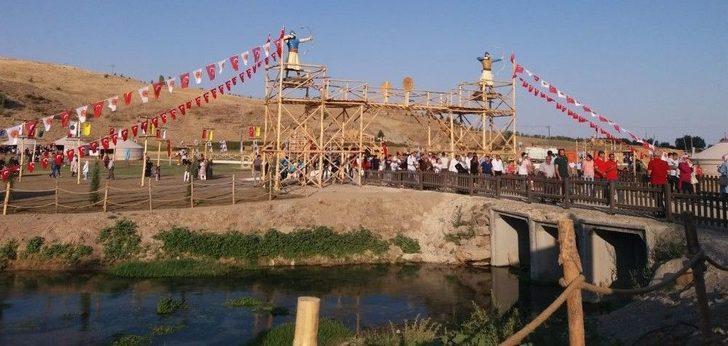 Ünlü Şaire Malazgirt’te Büyük İlgi G3