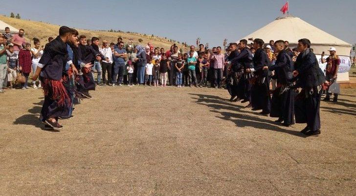 Ünlü Şaire Malazgirt’te Büyük İlgi G5