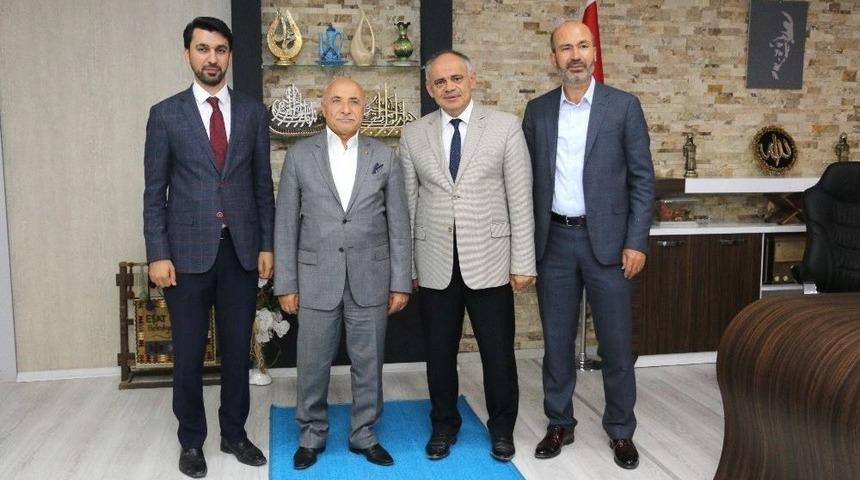 İsmail Tamer’den Başkan Esat Öztürk’e Ziyaret