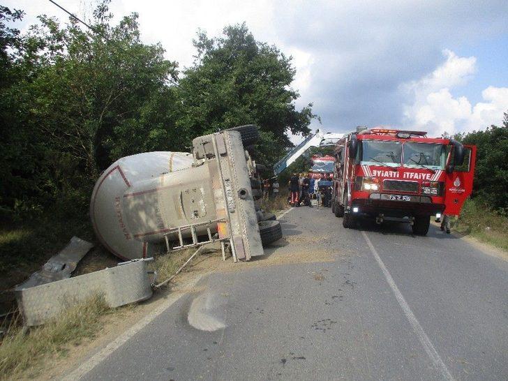 Tankerde Sıkışan Sürücü 4 Saatte Kurtarıldı G5