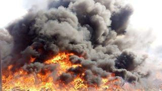 Ayvalık’ta Yangın Mahalleyi Duman Altında Bıraktı