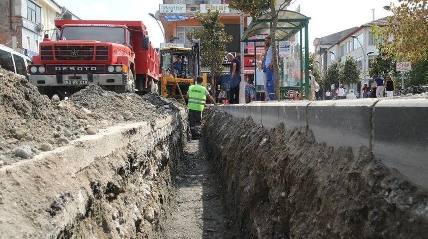 Akyazı&rsquo;da Yağmur Suyu Kanalları Genişletiliyor