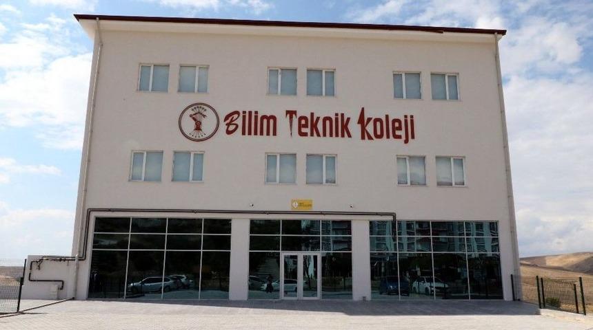 Yozgat’ta Bilim Teknik Koleji Eğitim Ve Öğretime Başladı