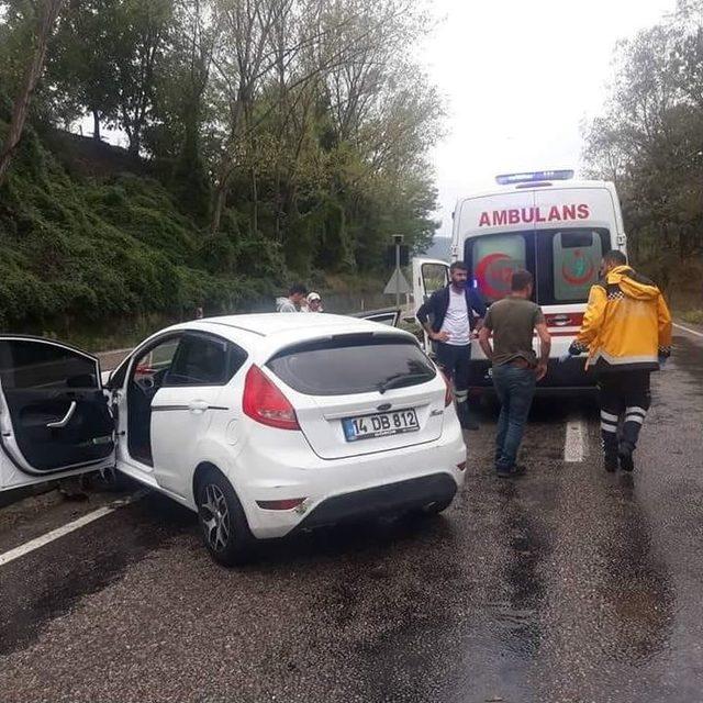 Çaycuma’da Trafik Kazası: 2 Yaralı