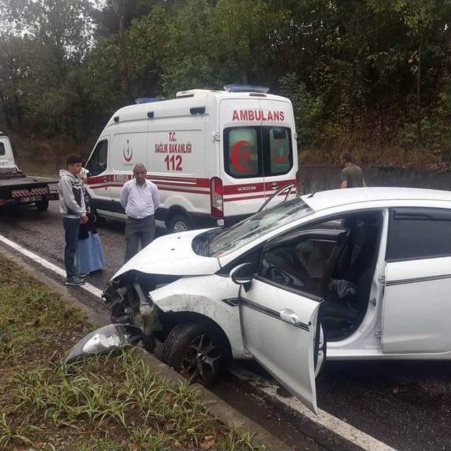 Çaycuma’da Trafik Kazası: 2 Yaralı