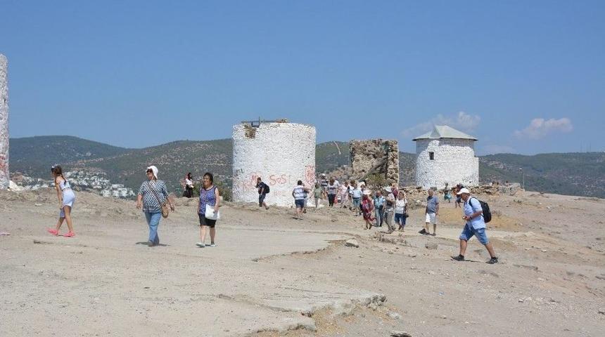 100 Yaş Evi &Uuml;yeleri Yatağan Ve Bodrum&rsquo;u Gezdi