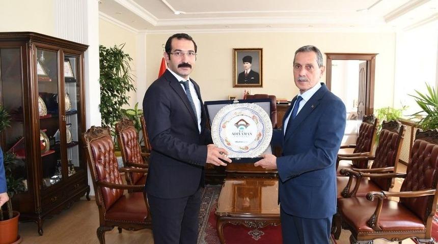 Tayini &Ccedil;ıkan İdare Mahkemesi Başkanı Alper Erg&uuml;der&rsquo;den Vali Kalkancı&rsquo;ya Veda Ziyareti