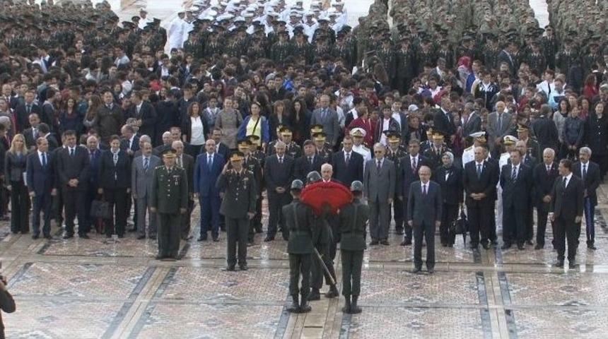 Gaziler G&uuml;n&uuml; Anıtkabir&rsquo;de D&uuml;zenlenen T&ouml;renle Başladı
