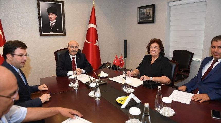 Hayırseverden Eğitime Destek