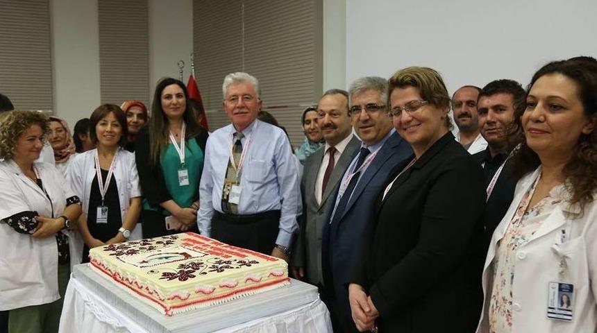 8 Eyl&uuml;l Fizyoterapi G&uuml;n&uuml; Kayseri Şehir Hastanesinde D&uuml;zenlenen T&ouml;renle Kutlandı
