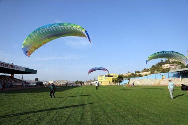 Mardin’de Yamaç Paraşütü Eğitimleri Verilmeye Başlandı