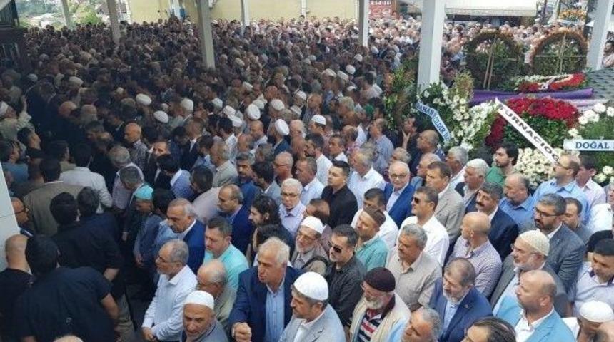 Başkan &Ccedil;elikbilek&rsquo;in Annesi Safiye &Ccedil;elikbilek Dualarla Uğurlandı