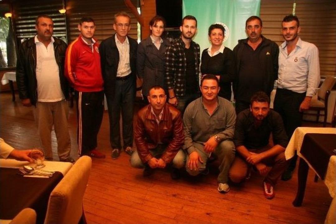 Sokak Hayvanlarını Yakalama Ve Bakımı Konusunda Eğitim Aldılar