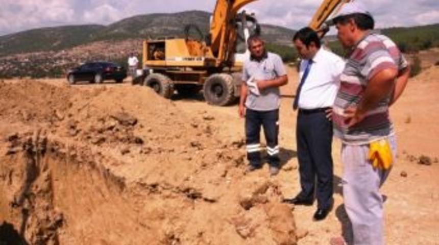 Bucak&rsquo;ta Kanalizasyon &Ccedil;alışmaları S&uuml;r&uuml;yor