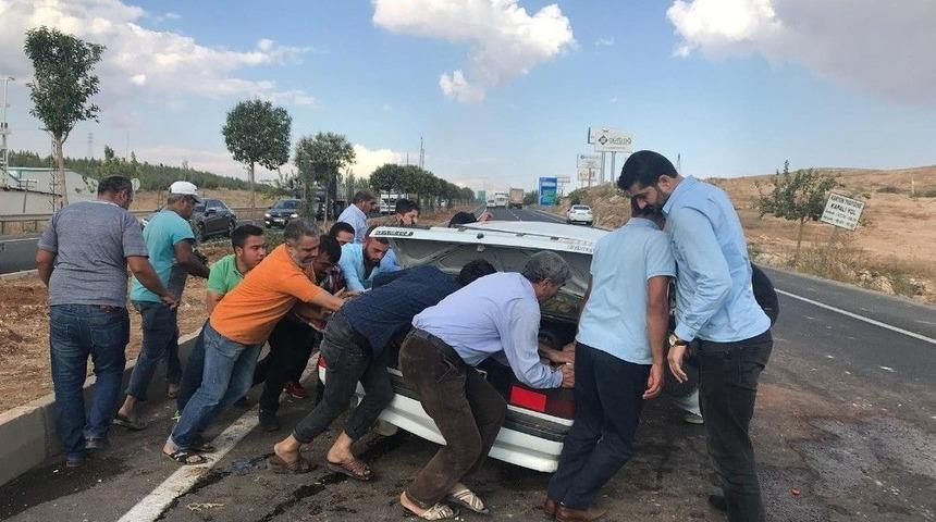 Şanlıurfa&rsquo;da Trafik Kazası:4 Yaralı