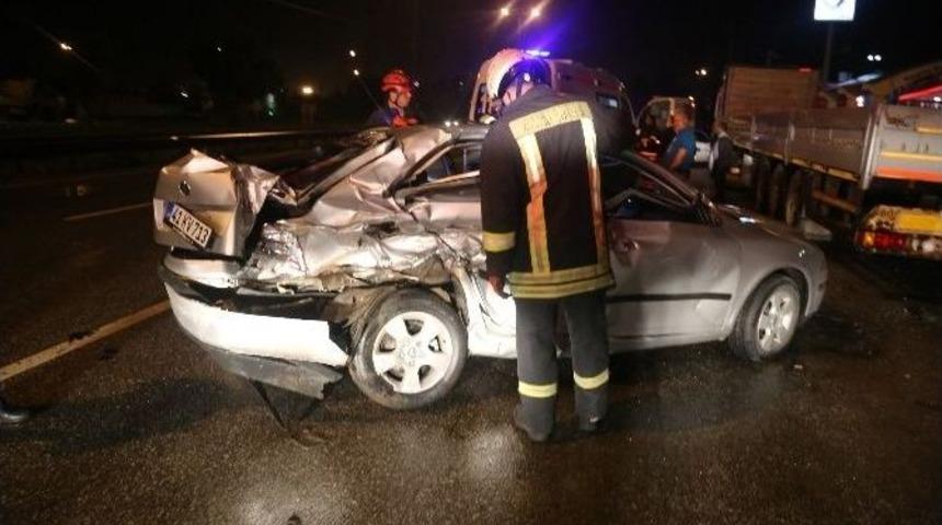 Kazada Yaralanan S&uuml;r&uuml;c&uuml; Yaşamını Yitirdi