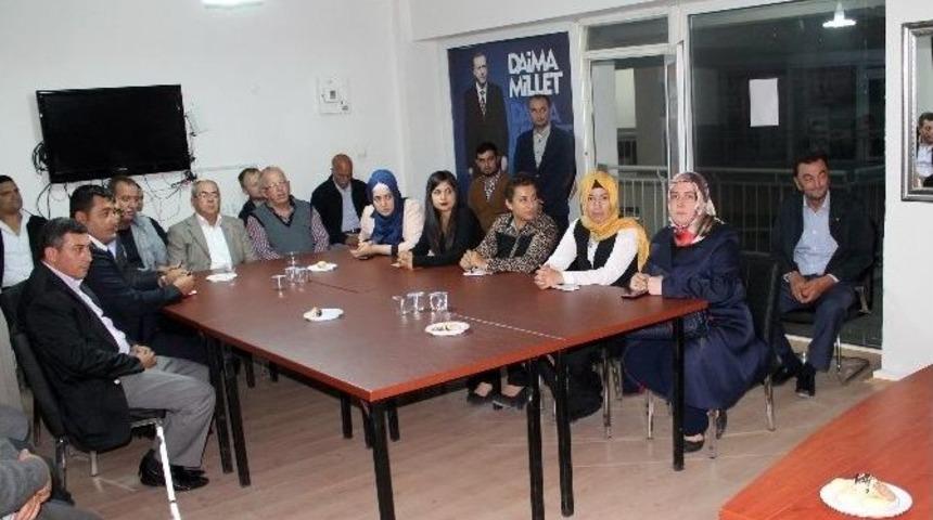 Ak Parti Afyonkarahisar İl Y&ouml;netimi İl&ccedil;e Ziyaretlerini Tamamladı