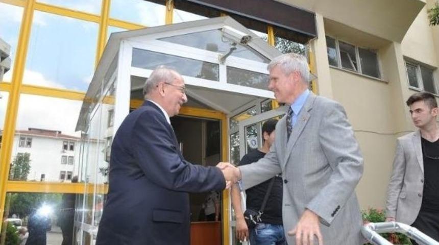 Abd İstanbul Başakonsolosu Charles Hunter&rsquo;dan Başkan Albayrak&rsquo;a Ziyaret