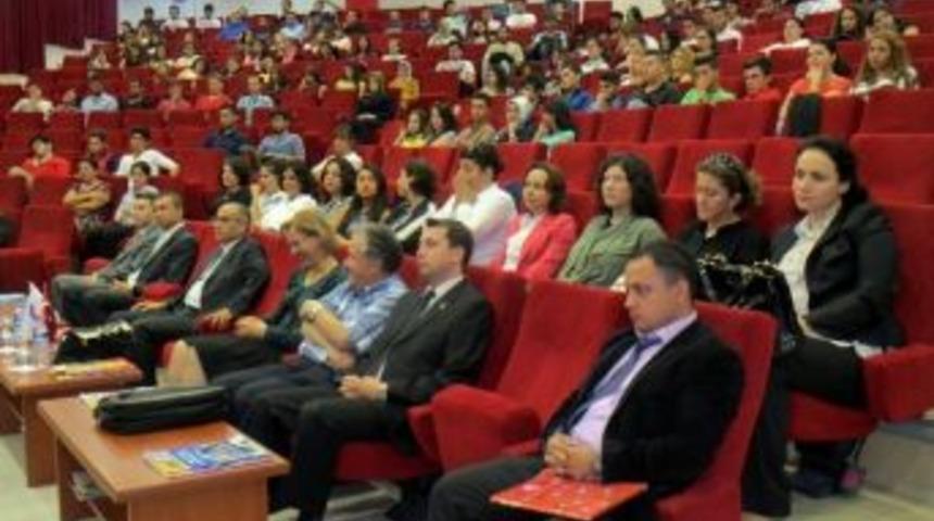 Çomü’de Oryantasyon Programları