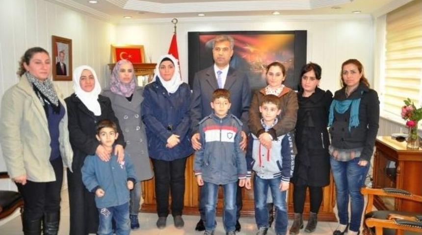 Suriyelilerden Kaymakam Erkal&rsquo;a Ziyaret