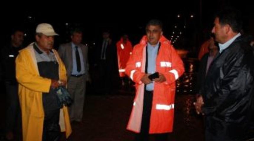 Başkan &Ouml;zg&uuml;ven&rsquo;den &Ccedil;alışanlara Teşekk&uuml;r