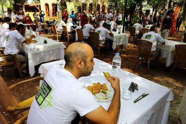 En Hızlı Baklava Gaziantep’te Yenir