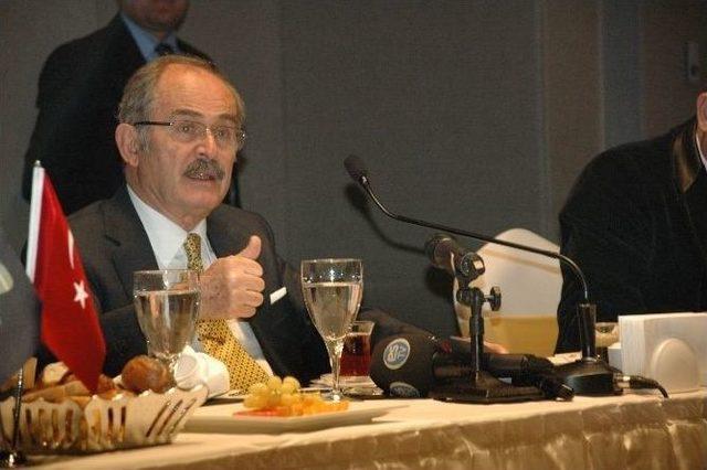 Yılmaz Büyükerşen Gündemi Değerlendirdi 1