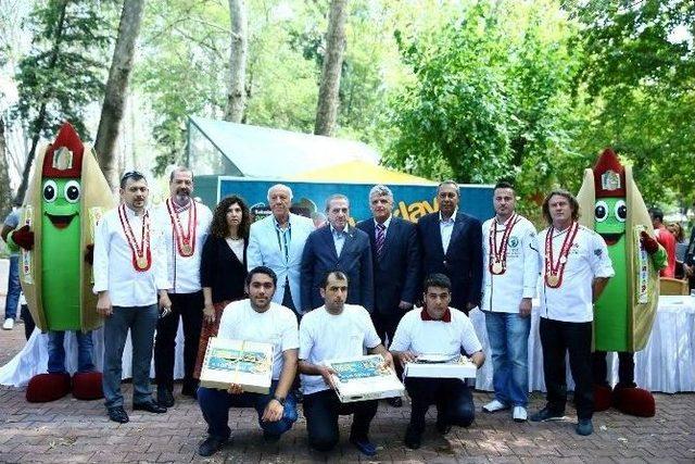 En Hızlı Baklava Gaziantep’te Yenir