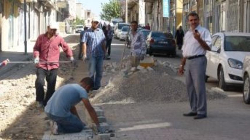 Kahta Belediyesi, Bozuk Yolları Onarıyor