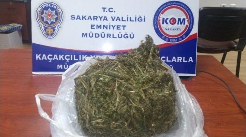 Sakarya&rsquo;da Uyuşturucu Satışına 3 Tutuklama