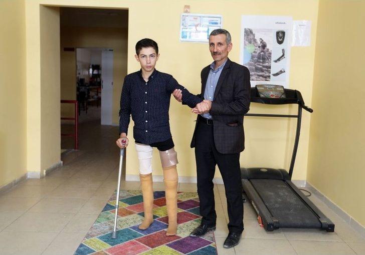 Protez Ayaklarını Kaybeden 14 Yaşındaki Sarıtaş’a Büyükşehirden Yeni Protez G2