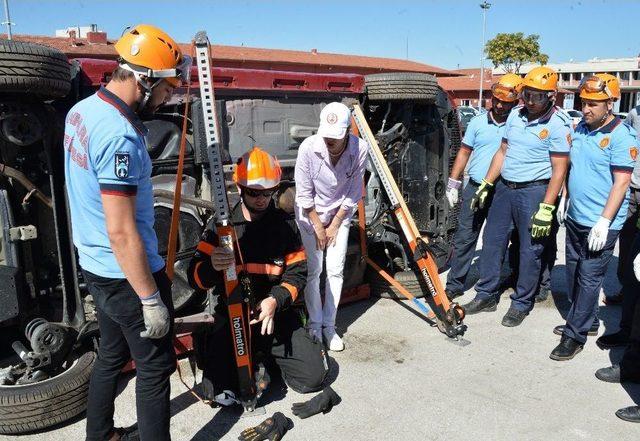 Büyükşehir Belediyesi Ankara İtfaiyesi Daire Başkanlığından “kurtarma Günleri” Haftası Eğitimi