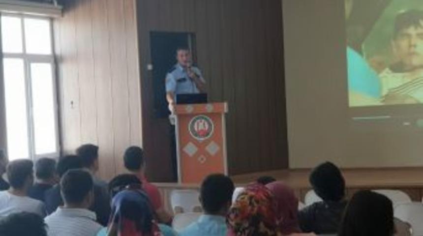 Emet’te Öğretmenlere Trafik Eğitimi