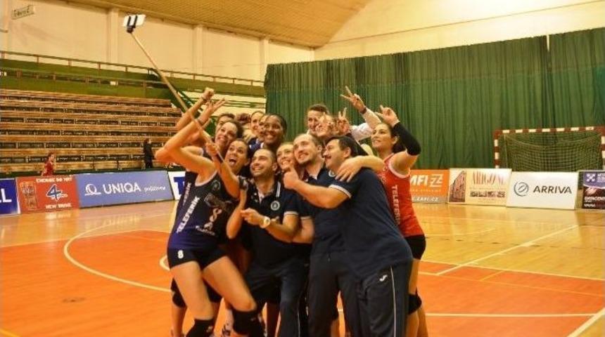 Sultanlar Avrupa&rsquo;da Fırtına Gibi Esiyor