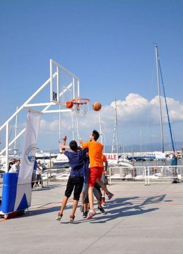 Mudanya’da Sokak Basketbolu Heyecanı