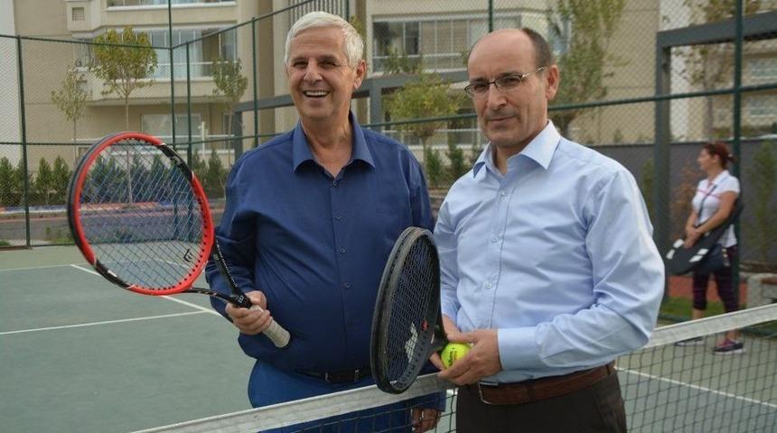 S&ouml;ke&rsquo;de Tenis Heyecanı Başladı