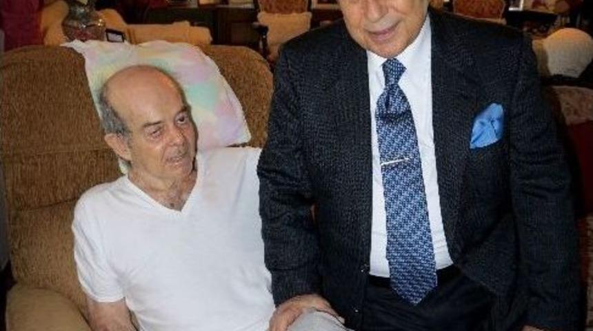 Yılmaz Ulusoy, 45 Yıllık Dostu Turgay Şeren&rsquo;i Yalnız Bırakmıyor