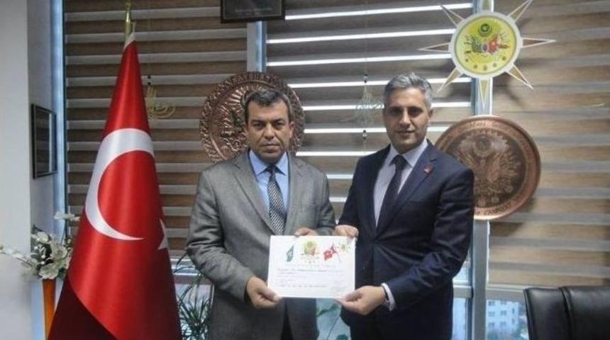Kabak&ccedil;ıoğlu Mazbatasını Aldı
