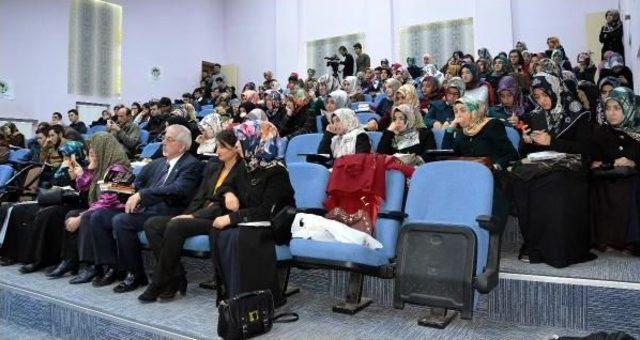 Görme Engelli Yazar Kabartma Kuran-I Kerim Okudu 2