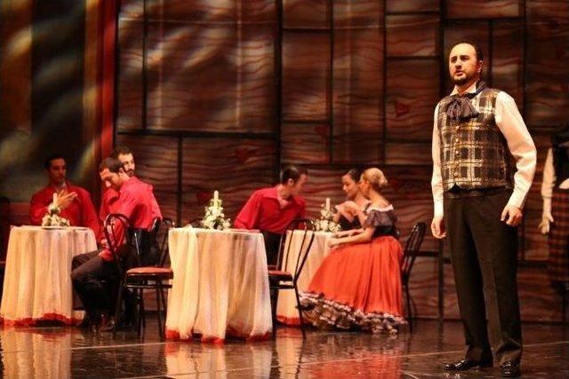 &ldquo;paris&rsquo;te Bir Gece&rdquo; Yeniden İzleyici İle Buluşuyor 1